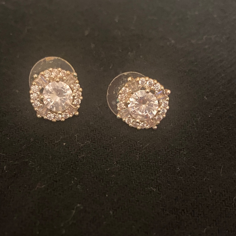 Elegant Gold Stud Earrings